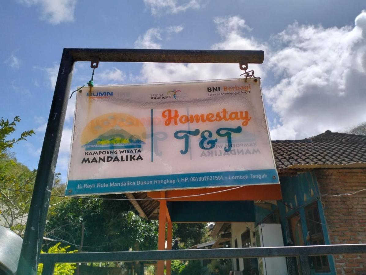 T&T Homestay Kuta  Exterior photo